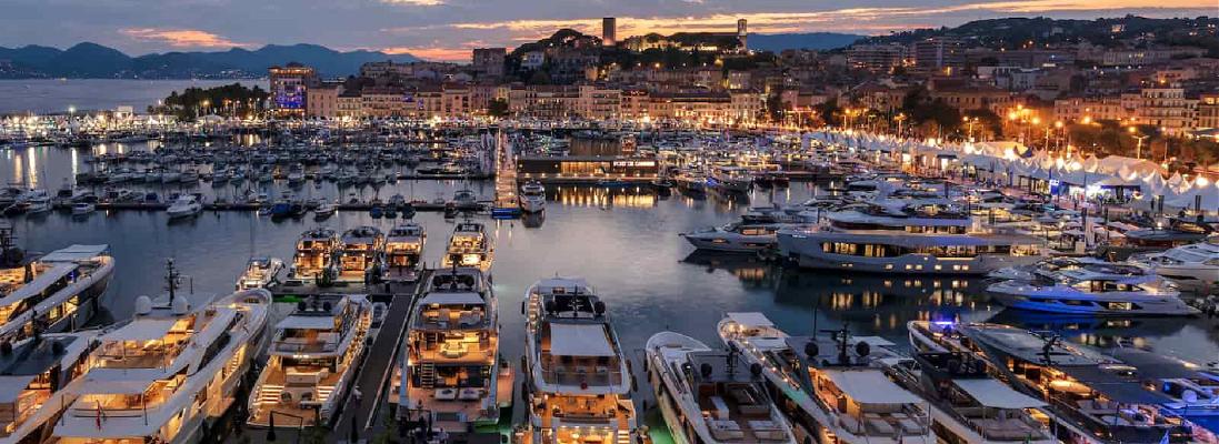 Výstava jachet CANNES